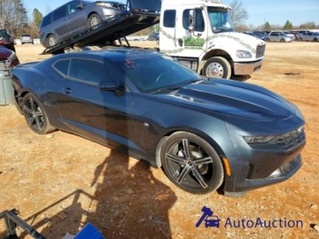 Chevrolet Camaro VI Coupe 3.6 335KM 2021 Chevrolet Camaro 2021 CHEVROLET CAMARO LS 3.6 Benzyna 335KM