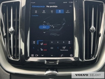 Volvo XC60 II 2023 Volvo XC 60 FV23% SalonPL B4B Plus Bright LED ACC, zdjęcie 22