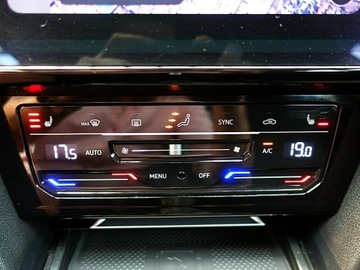 Volkswagen Arteon Fastback Facelifting 2.0 TSI 190KM 2022 Volkswagen Arteon AUTOMAT 1wł Kraj Bezwypad F23%, zdjęcie 22