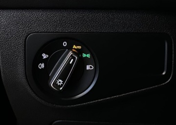 Volkswagen Tiguan II SUV Facelifting 2.0 TDI 200KM 2021 Volkswagen Tiguan Pelna oferta na R-CARS.pl 2.0 Diesel 200KM, zdjęcie 17