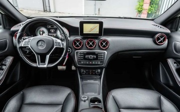 Mercedes Klasa A W176 Hatchback 5d Facelifting 250 211KM 2015 Mercedes-Benz Klasa A SPORT-Pakiet 2.0B 211Ps Skora Bixenon Navi Ledy Kame, zdjęcie 4