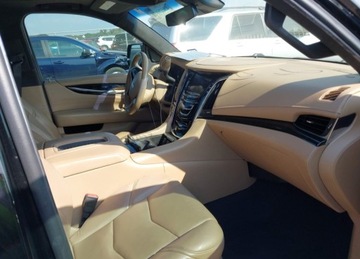 Cadillac Escalade III 2018 Cadillac Escalade 2018r., Platinum, 6.2L, od ubezpieczalni 6.2 Benzyna, zdjęcie 4