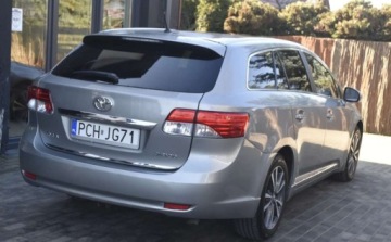 Toyota Avensis III Wagon Facelifting 2.2 D-4D 150KM 2013 Toyota Avensis Toyota Avensis 2.2 D-4D Premium 2.2 Diesel 150KM, zdjęcie 3