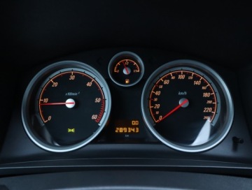 Opel Zafira B 1.7 CDTI ecoFLEX 125KM 2011 Opel Zafira 1.7 CDTI, 7 miejsc, Klima, Tempomat, zdjęcie 10