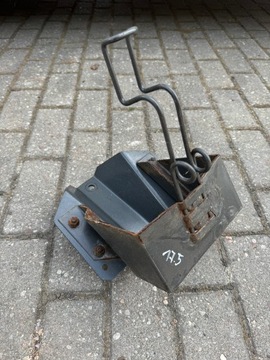 WIESZAK UCHWYT MOCOWANIE KLINA MERCEDES ATEGO III E6 17.5