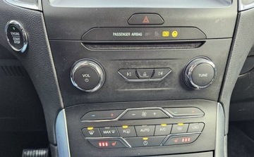 Ford S-Max II Van 2.0 TDCi 150KM 2018 Ford S-Max 2018 Rok,Udokumentowany przebieg,Zarejestrowany Automat 2.0, zdjęcie 26