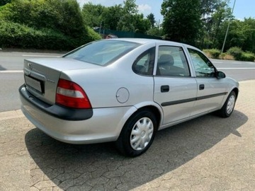 РЕЙКА ВПРЫСКА OPEL VECTRA B 1.6 16V 100KM 95-99