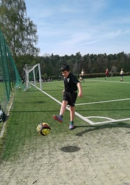 РЕГУЛИРУЕМЫЙ ТРЕНИРОВОЧНЫЙ РЕМЕНЬ BALL TRAINER PASSING ДЛЯ ТРЕНИРОВОК ГИБКИЙ