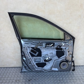 DVEŘE KOMPLETNÍ PŘEDNÍ LEVÉ NISSAN X-TRAIL T32 FACELIFT 2020 ROK