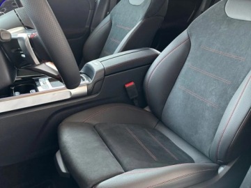 Mercedes GLB SUV 2.0 200d 150KM 2025 MERCEDES-BENZ GLB 200 d 4-Matic AMG Line 2.0 (150KM) 2025, zdjęcie 3