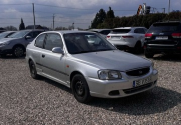 Hyundai Accent II Sedan 1.3 i 12V 86KM 2002 Hyundai Accent I rejestracja 2003r. 1.3 Benzyna 86KM, zdjęcie 5