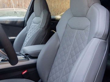 Audi Q8 2025 AUDI Q8 TFSI e quattro Suv 3.0 (490KM) 2025, zdjęcie 4