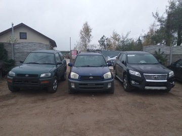 Toyota Rav4 II дверь левая ЗАДНЯЯ левая задняя