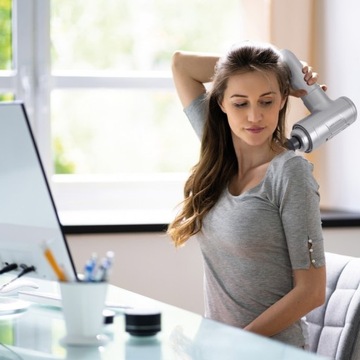 PISTOLET DO MASAŻU CIAŁA RĘCZNY GUN + 4 KOŃCÓWKI