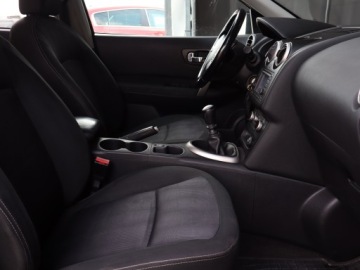 Nissan Qashqai I Crossover 2.0 141KM 2011 Nissan Qashqai 2.0, Navi, Klima, Klimatronic, zdjęcie 8