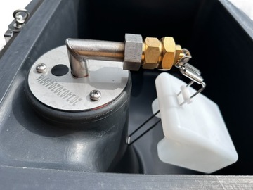 Poidło izolowane niezamarzające jednokomorowe jednokulowe 40L KERBL