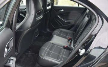 Mercedes Klasa A W176 Hatchback 5d Facelifting 180 122KM 2017 Mercedes-Benz Klasa A 1.6B 2017r Navi PDC Grzane Fotele Sprowadzony Oplaco, zdjęcie 15