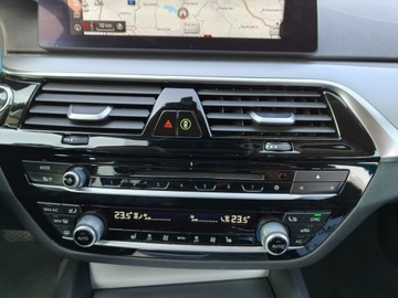 BMW Seria 5 F10-F11 Touring Facelifting 520d 190KM 2017 BMW 520 X-Drive 4x4, zdjęcie 10