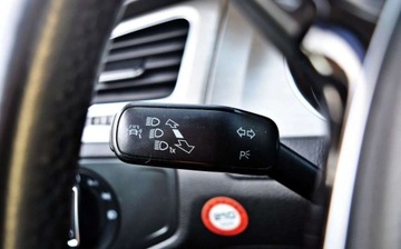 Volkswagen Golf VII Hatchback 3d 2.0 TDI-CR DPF 150KM 2014 Volkswagen Golf 2.0 TDI Highline Ksenon Radar Nawigacja, zdjęcie 16