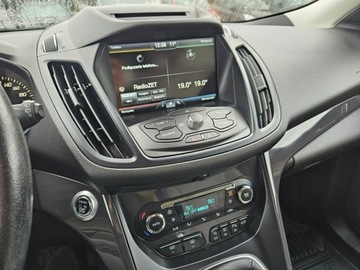 Ford Kuga II 2016 Ford Kuga 2,0 diesel 120KM panorama 4x4 skóry, zdjęcie 11