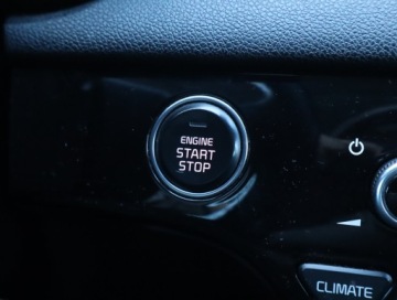 Kia Sportage IV SUV Facelifting 1.6 T-GDI 177KM 2018 Kia Sportage 1.6 T-GDI, Salon Polska, Serwis ASO, zdjęcie 15