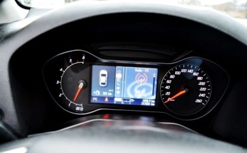 Ford Mondeo IV Sedan 2.0 Duratorq TDCi DPF 140KM 2010 Ford Mondeo Lift Polski salon, Czujniki parkowania, Podgrzewane Fotele, Co, zdjęcie 9