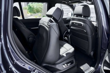 BMW X7 2026 BMW X7 Alpina XB7 2026 4.4 Benzyna 631KM, zdjęcie 13