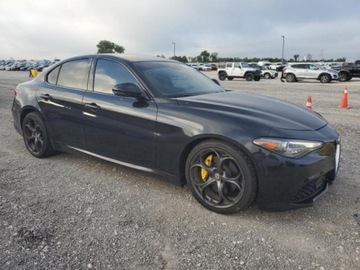 Alfa Romeo Giulia II 2018 Alfa Romeo Giulia 2018 ALFA ROMEO GIULIA TI, silnik benzynowy 2.0 L 2.0, zdjęcie 4