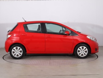 Toyota Yaris III Hatchback 5d 1.0 VVT-i 69KM 2012 Toyota Yaris 1.0 VVT-i, Salon Polska, Klima, zdjęcie 5