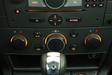 Opel Vectra C Kombi 1.9 CDTI ECOTEC 150KM 2008 Opel Vectra 1.9 CDTI, Automat, Klima,ALU, zdjęcie 8