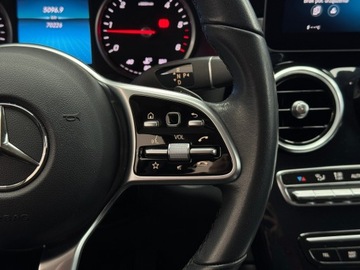 Mercedes GLC C253 SUV Facelifting 2.0 200d 163KM 2019 Mercedes-Benz GLC 200 d 4-Matic / Kamera cofania /, zdjęcie 21