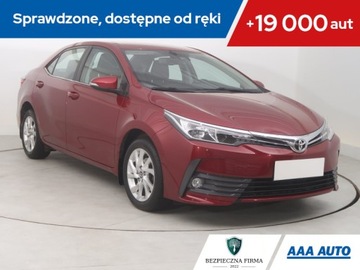 Toyota Corolla XI Sedan Facelifting 1,6 Valvematic 132KM 2017 Toyota Corolla 1.6 Valvematic, Salon Polska