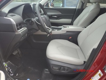 Toyota 2025 Toyota Grand Highlander 2025 r., 2,4 GRAND HIGHLANDER LE 2.4 Benzyna 262KM, zdjęcie 8