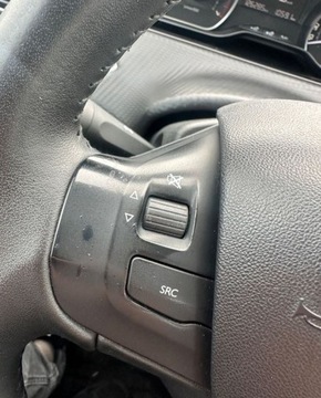 Peugeot 2008 I SUV Facelifting 1.2 PureTech 82KM 2019 Peugeot 2008 Niemcy,Klima,Kamera 1.2 Benzyna 83KM, zdjęcie 8