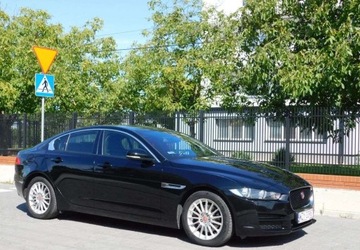 Jaguar XE Sedan 2.0 i4 163KM 2016 Jaguar XE 2.0D_z Gwarancją_Model_2017r, zdjęcie 2