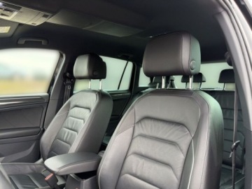 Volkswagen Tiguan II SUV 2.0 TDI 190KM 2016 Volkswagen Tiguan Highline Pakiet R-line Kamery 360 Pamiec foteli LED TOP, zdjęcie 11