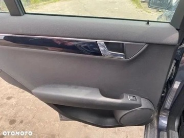Mercedes Klasa C W204 Limuzyna 2.2 200 CDI 136KM 2008 Mercedes-Benz Klasa C 2.1 Diesel 136KM, zdjęcie 25