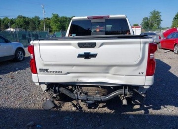 Chevrolet Silverado II 2021 Chevrolet Silverado 2021, 5.3L, 4x4, LT TRAIL BOSS, od ubezpieczalni 5.3, zdjęcie 1