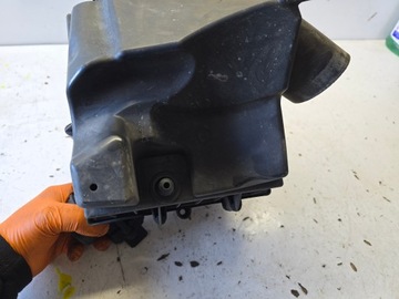 OPEL CORSA E POUZDRO FILTRU VZDUCHU 1.2 1.4 OBYČEJNÁ BENZÍN BEZ TURBO