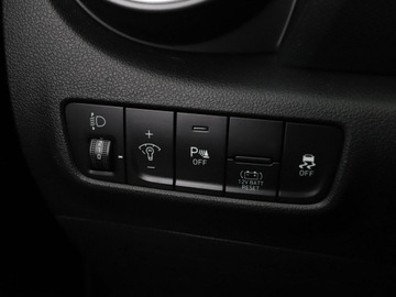 Hyundai Kona I Crossover Facelifting 1.6 GDI Hybrid 141KM 2022 Hyundai Kona XLine+ HEV automat navi kamera, zdjęcie 34