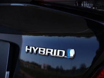Toyota C-HR I Crossover Facelifting 1.8 Hybrid 122KM 2023 Toyota C-HR 1.8 Hybryda 122KM, zdjęcie 9
