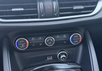 Alfa Romeo Stelvio SUV Facelifting 2.9 510KM 2022 Alfa Romeo Stelvio V6 Quadrifoglio 510KM Unikat 2.9 Benzyna 510KM, zdjęcie 10