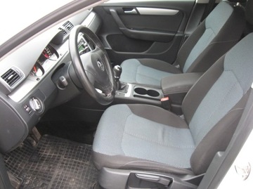 Volkswagen Passat B7 Variant 1.6 TDI CR DPF BlueMotion 105KM 2014 VW PASSAT Variant 1,6 TDI 105 KM BlueMotion , cena brutto FV VAT, zdjęcie 8