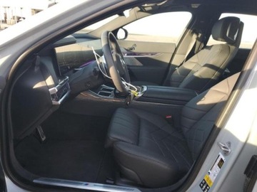 BMW 2024 BMW Seria 7 2024 BMW 760 XI 4.4 Benzyna 536KM, zdjęcie 7
