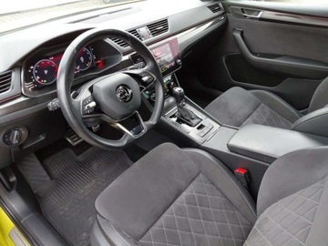 Skoda Superb III Kombi Facelifting 2.0 TSI 190KM 2021 Skoda Superb Sportline 2.0 TSI 190KM DSG FV23 2.0 Benzyna 190KM, zdjęcie 17