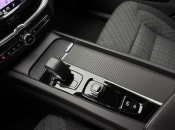 Volvo XC60 II 2022 Volvo XC 60 B4 Core CarPlayAndroid Auto Kamera Podgrzewane fotelekierown, zdjęcie 26