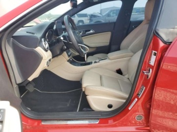 Mercedes CLA C118/X118 2019 Mercedes-Benz CLA 250 2019 2.0l 2.0 Benzyna 208KM, zdjęcie 7