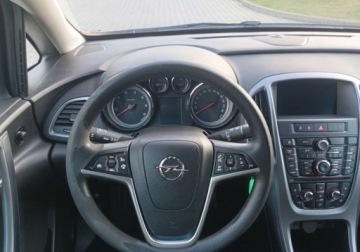 Opel Astra J Sports Tourer Facelifting 1.7 CDTI ECOTEC 130KM 2013 Opel Astra Zarejestrowany - ubezpieczony - 1,7 - 130 KM 1.7 Diesel 130KM, zdjęcie 21