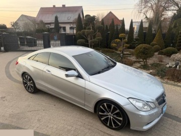 Mercedes Klasa E W212 Coupe 250 CGI BlueEFFICIENCY 204KM 2010 Mercedes E250 CGI BlueEFFICIENCY Automatik Avantgarde 204KM 2010r Zamiana!, zdjęcie 1