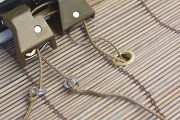 РОЛИКОВЫЙ МЕХАНИЗМ КОРИЧНЕВЫХ БАМБУКОВЫХ РИМСКИХ СТАВНЕЙ